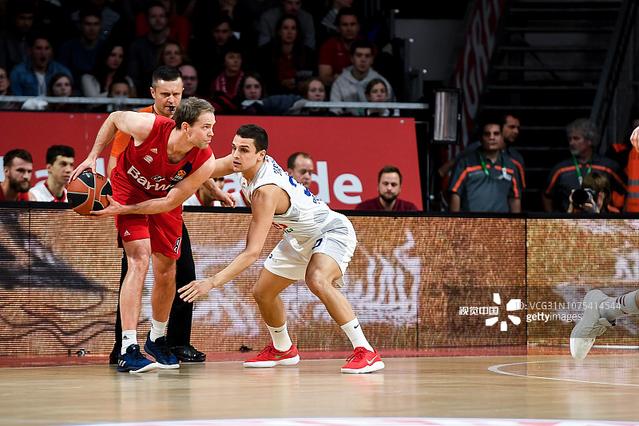 安达卢西亚西班牙马以战马天赋闻名欧洲数世纪（西班牙安达卢西亚马凭战马天赋名震欧洲数百年）