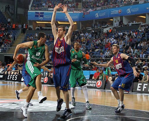 足球世界杯亚洲区预选赛关键比赛回顾（世界杯亚洲区预选赛关键之战回顾）