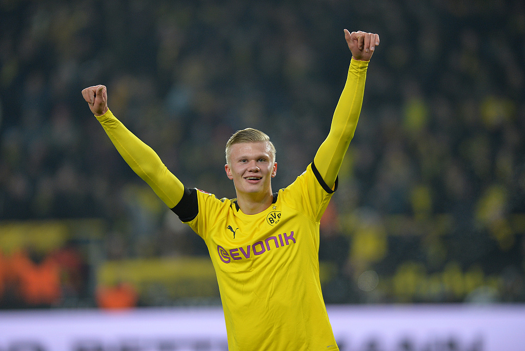 官方：大阪钢巴签下横滨水手前锋植中朝日，据悉年薪翻倍（大阪钢巴官宣引进横滨水手前锋植中朝日，年薪据报翻倍）